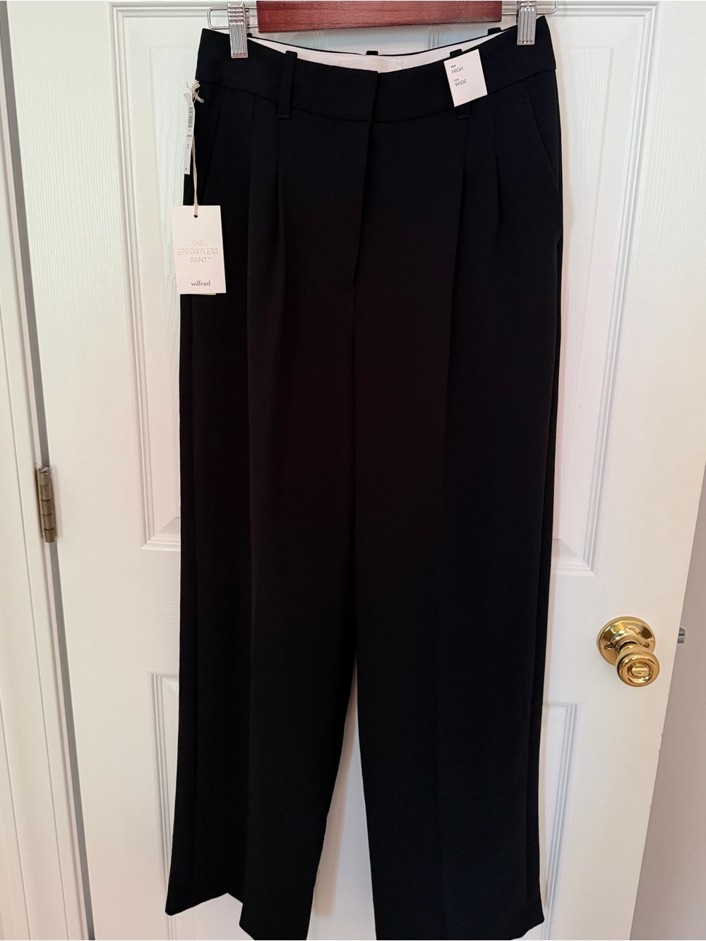 Aritzia Effortless Pleated Pants